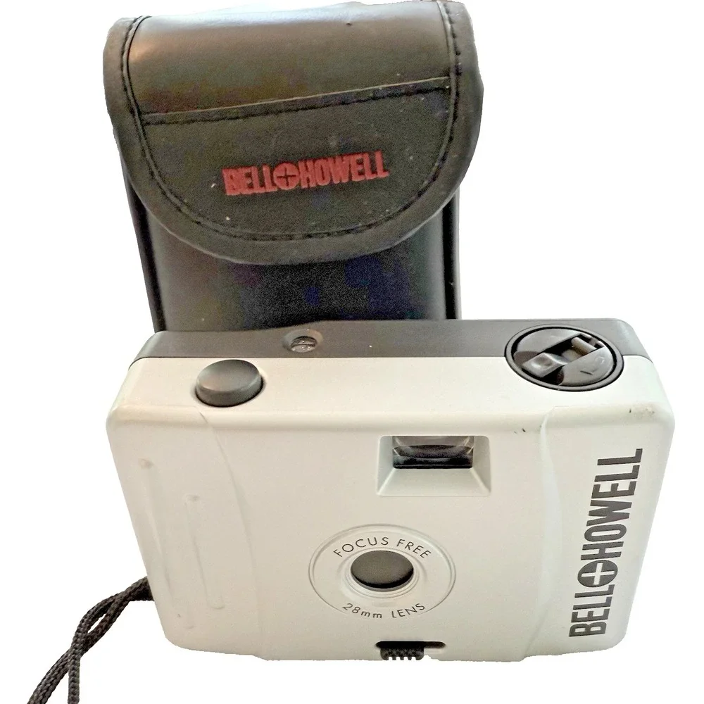 Vintage Bell And Howell Focus Free 28 mm Vintage Camera With Case Compact 35MM